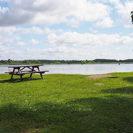 Komplett Laegenhet Med Sjoeutsikt Malmon エクステリア 写真