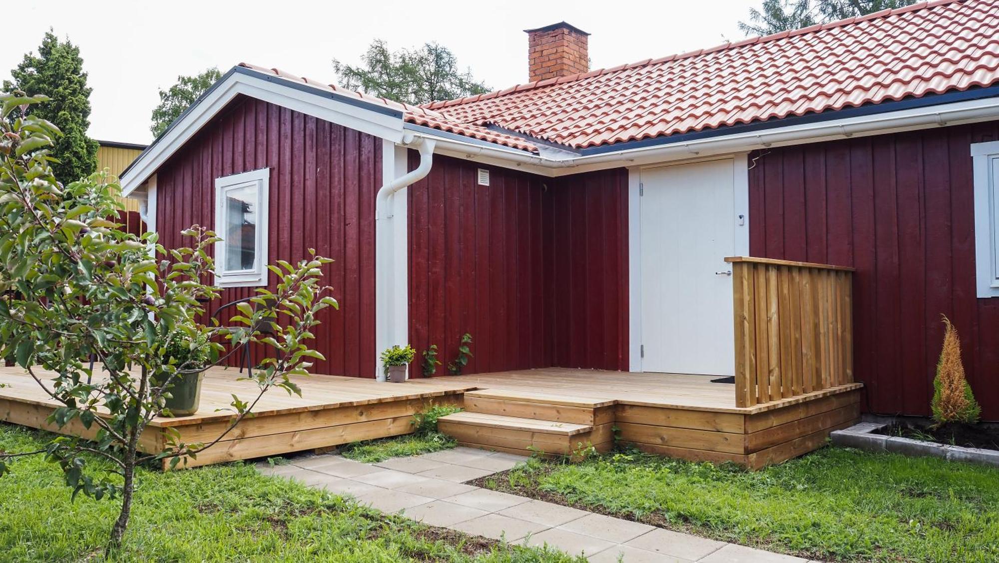 Komplett Laegenhet Med Sjoeutsikt Malmon エクステリア 写真