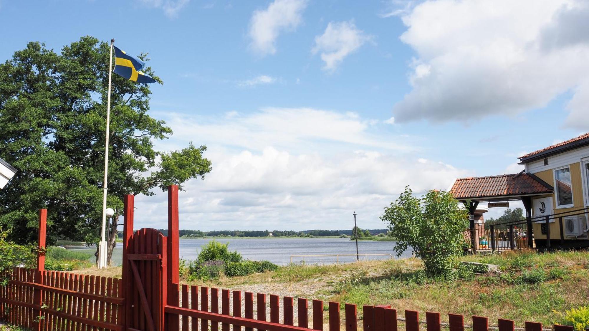 Komplett Laegenhet Med Sjoeutsikt Malmon エクステリア 写真