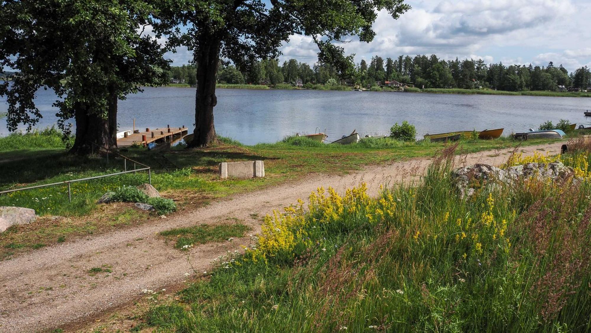 Komplett Laegenhet Med Sjoeutsikt Malmon エクステリア 写真